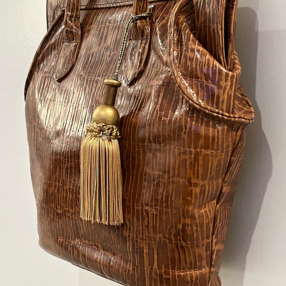 Sondra Roberts Elegant Brown Reptile Satchel Bag Double Strap Metallic Tassel - Picture 4 of 12